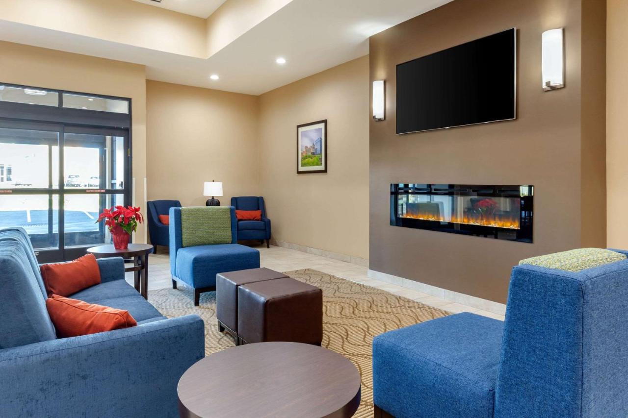 Comfort Suites Greensboro-High Point エクステリア 写真