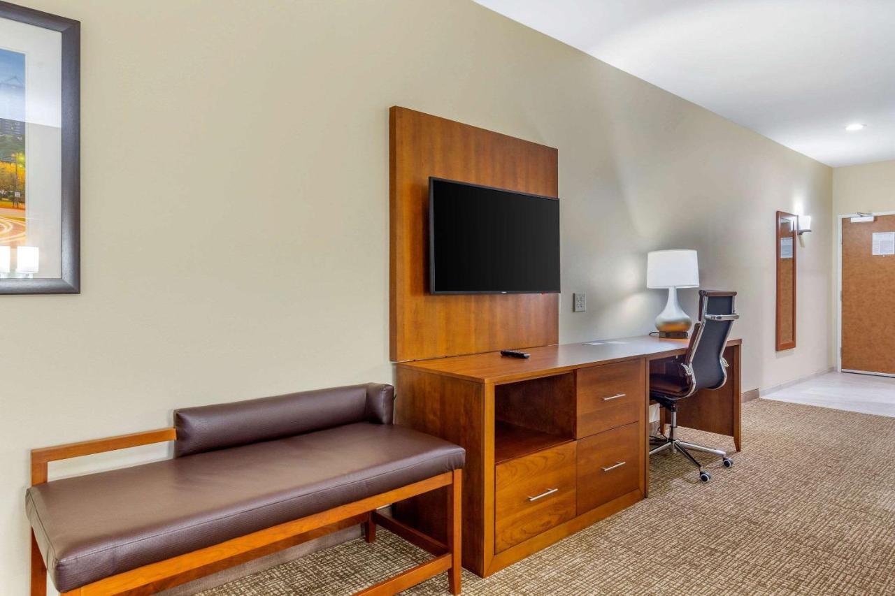 Comfort Suites Greensboro-High Point エクステリア 写真